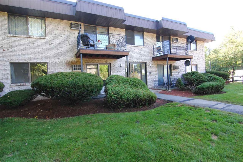 4 Strawberry Bank Rd, Nashua, NH 03062 - photo 1