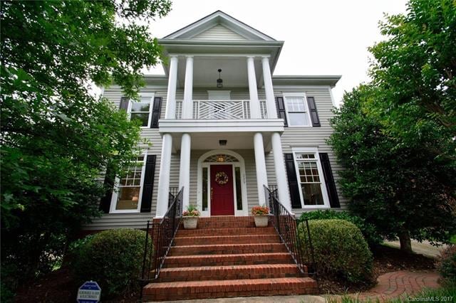 A fabulous 2nd story porch was added in 2014 givin