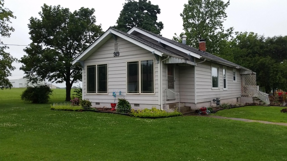 919 lovers lane15