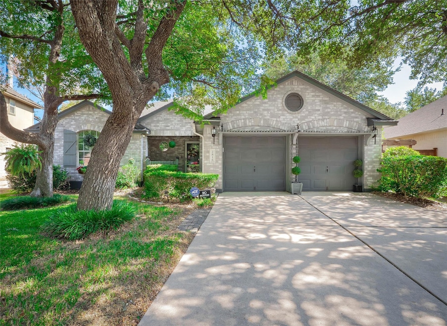 Pending $425,000 • Co-Listing Agent