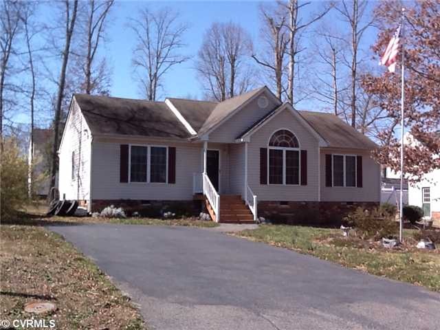 Exterior Front - 5036 Clear Ridge Terrace Paved Dr