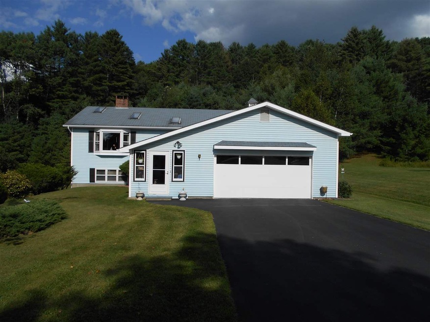 124 Laurel Dr, Saint Johnsbury, VT 05819 - photo 1
