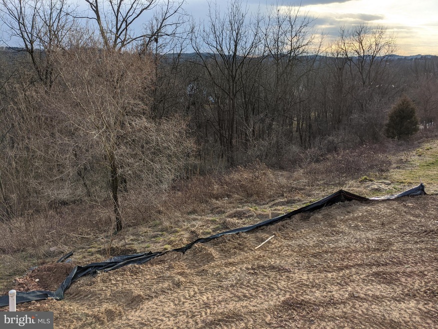 441 E 3rd St, Bernville, PA 19506 - photo 1