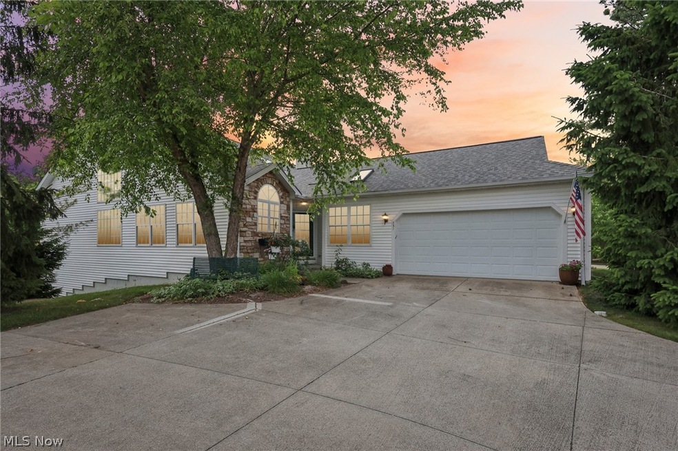 731 Grand View Ln, Aurora, OH 44202 - photo 1