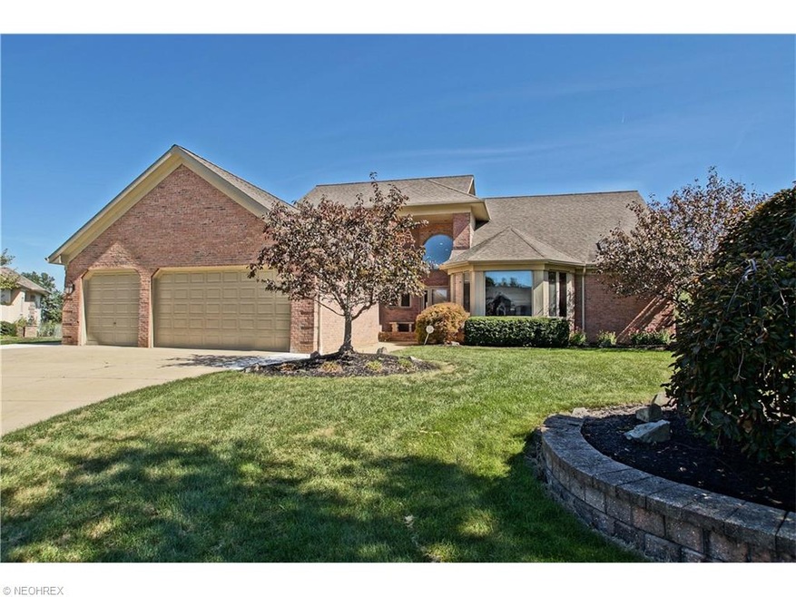 1809 Cedarhurst Dr, Wickliffe, OH 44092 - photo 1