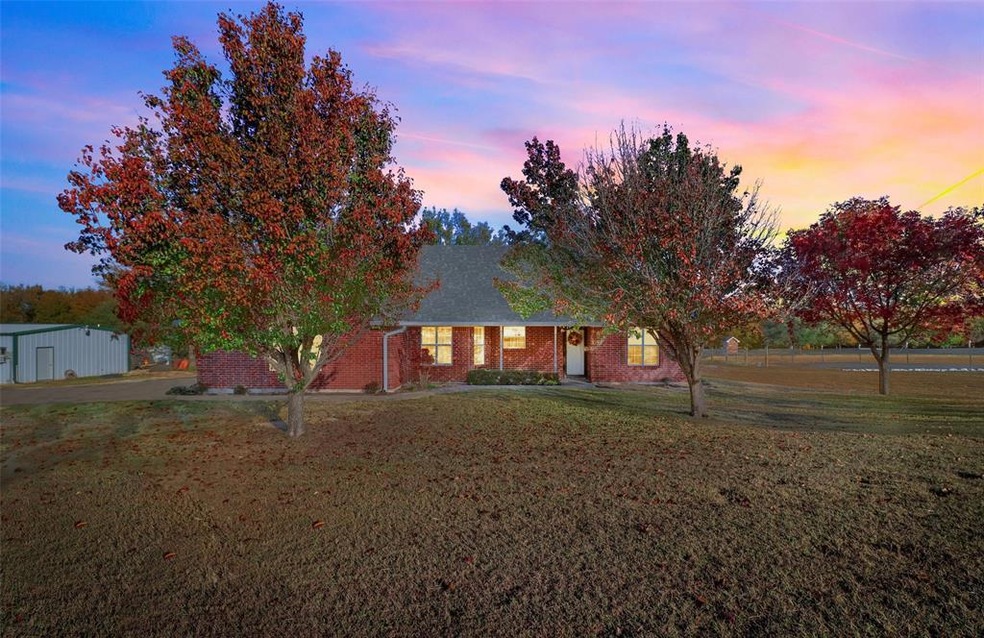 180 Edward Farris Rd, Weatherford, TX 76085 - photo 1