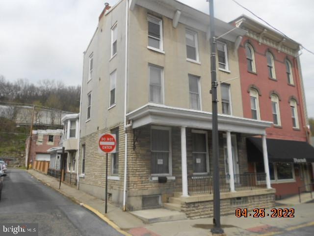 539 Centre St, Ashland, PA 17921 - photo 1