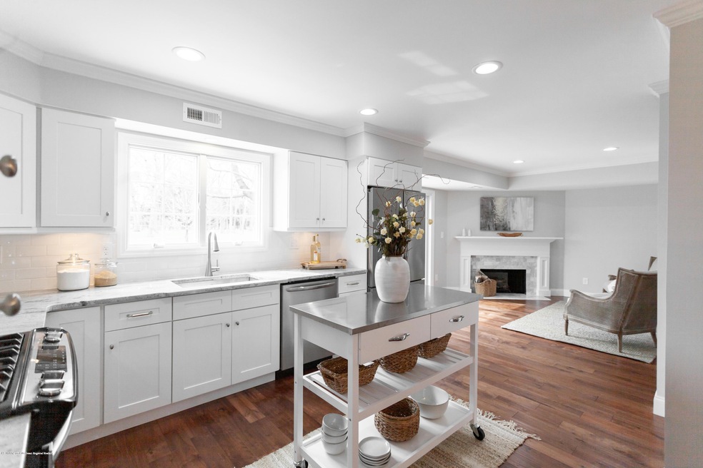 31 Maple Dr, Spring Lake, NJ 07762 - photo 1