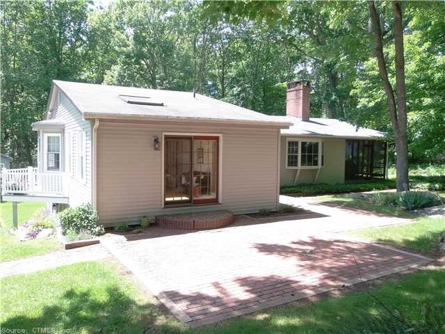 972 Moose Hill Rd, Guilford, CT 06437 - photo 1