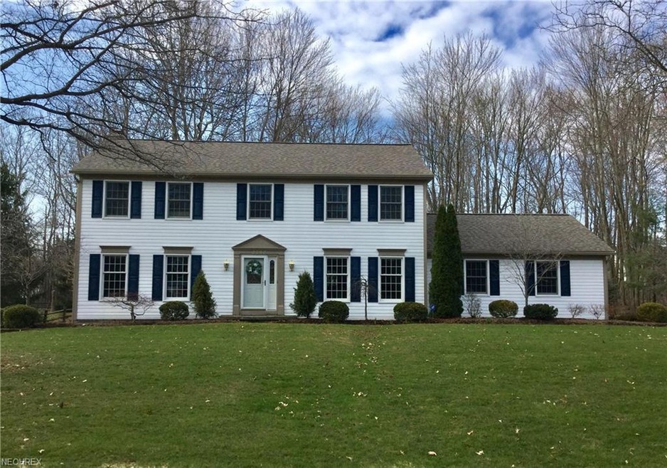 Original owners, meticulously maintained, and a ho