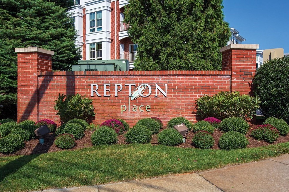 3 Repton Cir unit 3207, Watertown, MA 02472 - photo 1