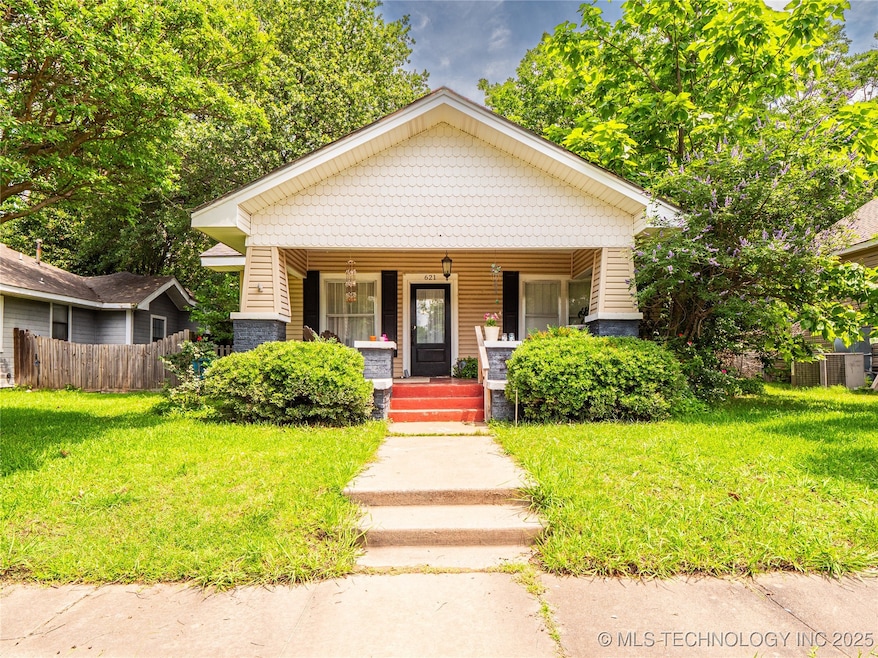 621 E Seminole Ave, McAlester, OK 74501 - photo 1