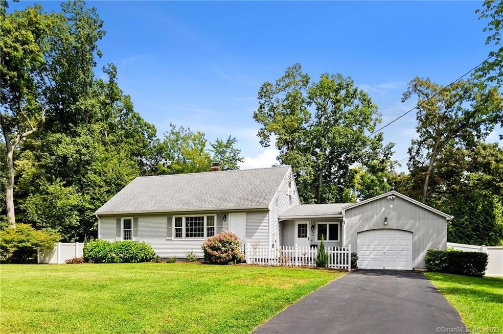 28 Eleanor St, Vernon Rockville, CT 06066 - photo 1