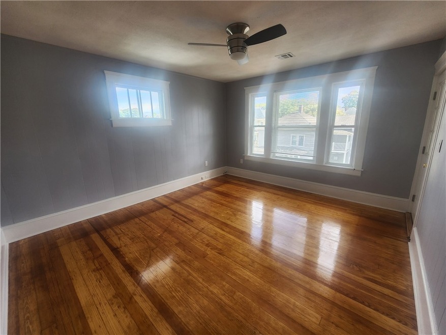 505 Grove St unit 3F, Woonsocket, RI 02895 - photo 1