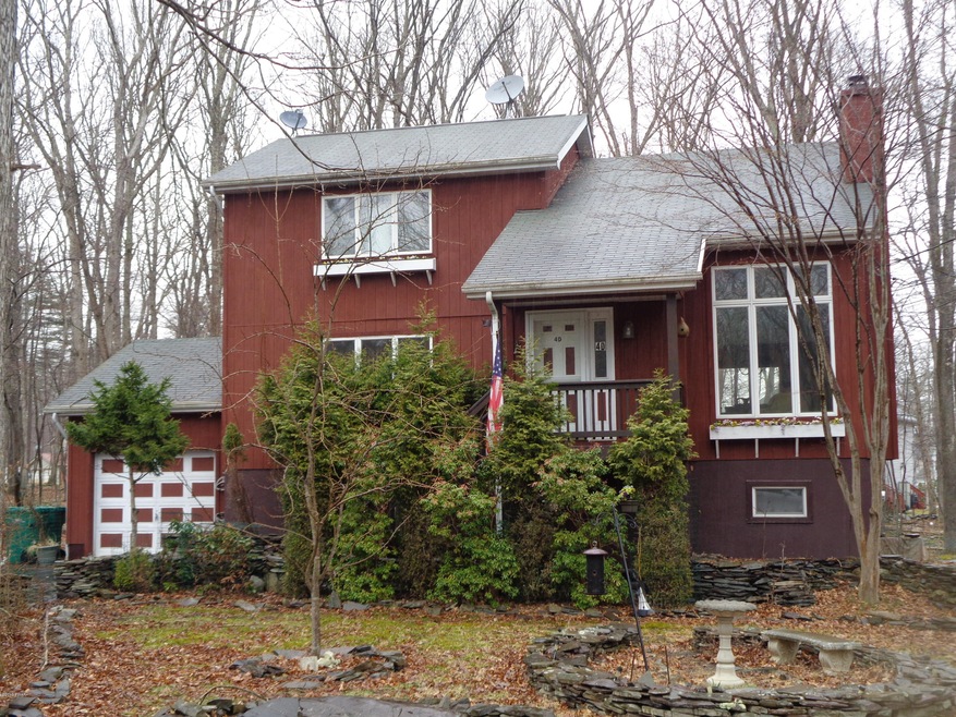 3220 Greenbriar Dr, East Stroudsburg, PA 18301 - photo 1