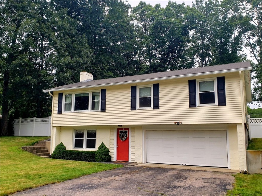 44 Ferncrest Dr, Cumberland, RI 02864 - photo 1