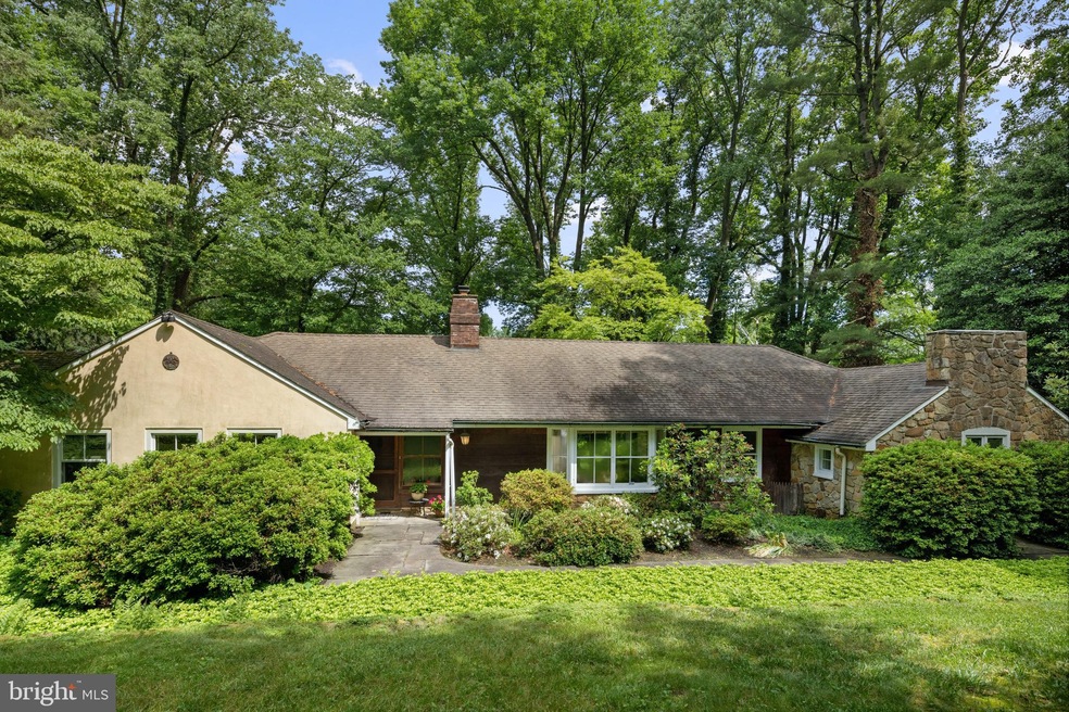 911 Old Gulph Rd unit 82, Bryn Mawr, PA 19010 - photo 1