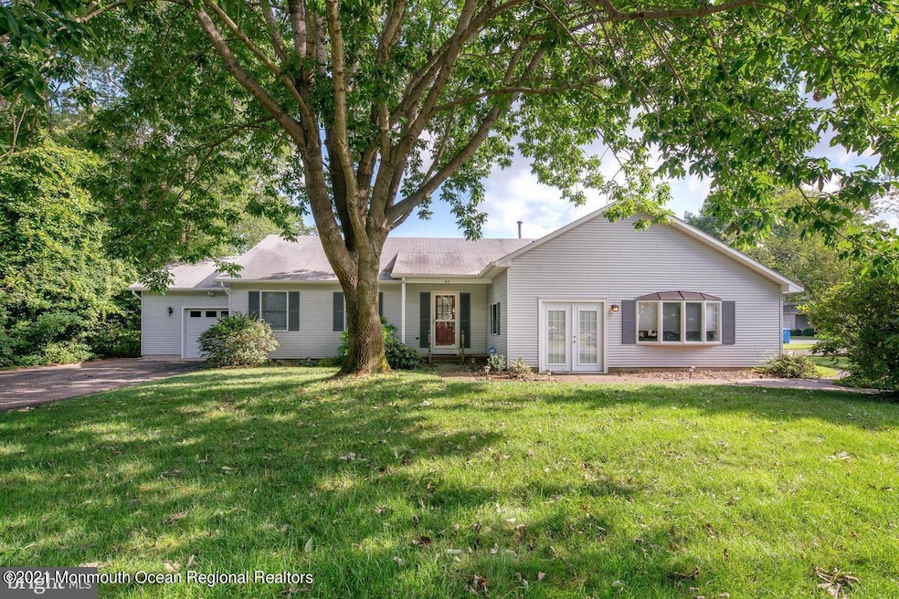 44 Lyle Ave, Manahawkin, NJ 08050 - photo 1