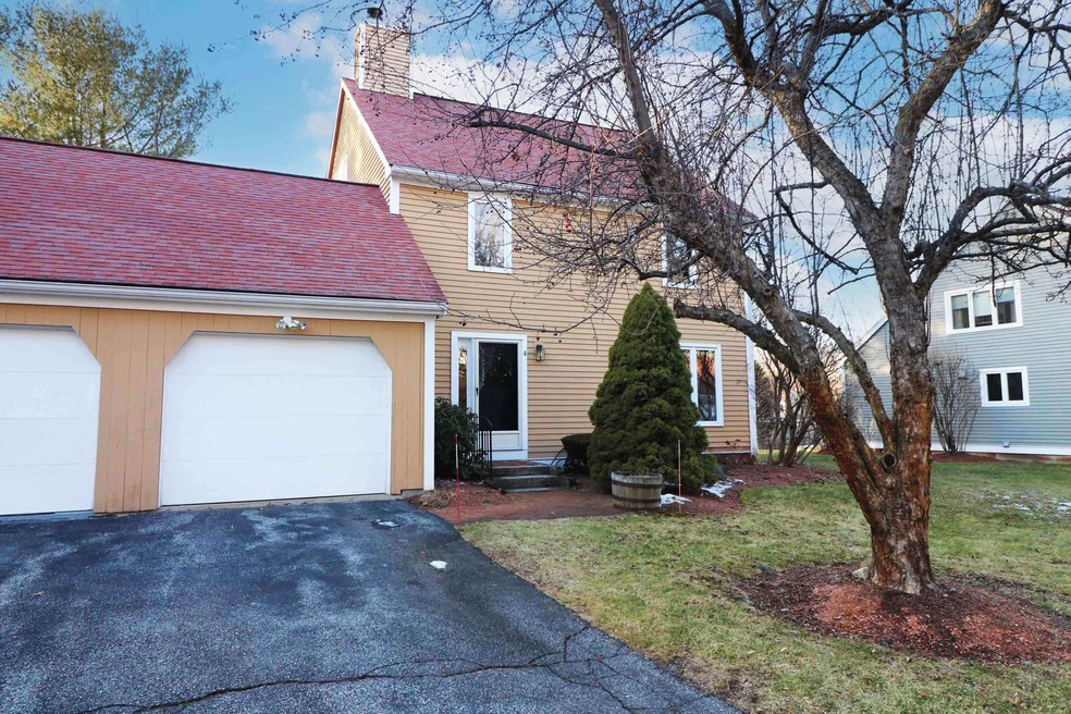 4 Quaker Rd unit U78, Nashua, NH 03063 - photo 1