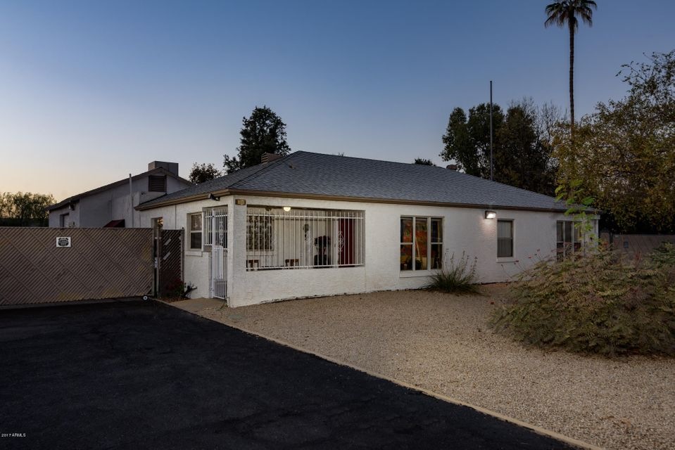 2302 Front Entry