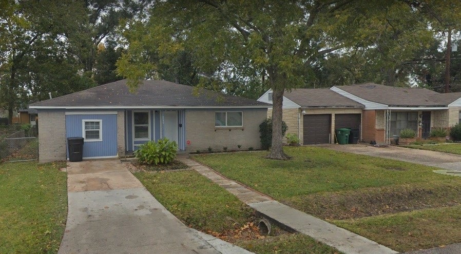 3126 Proswimmer St, Houston, TX 77088 - photo 1