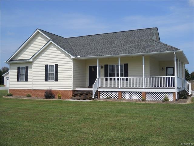 119 Pond Dr, Dunnsville, VA 22454 - photo 1