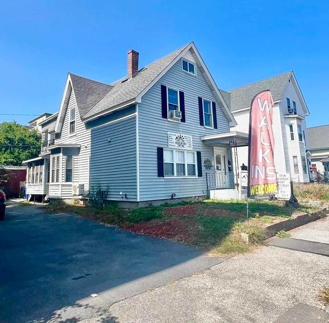262 Main St unit 2, Manchester, NH 03102 - photo 1