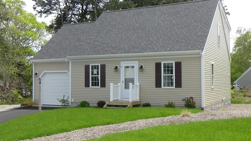 549 Center St unit 10, Dennis Port, MA 02639 - photo 1