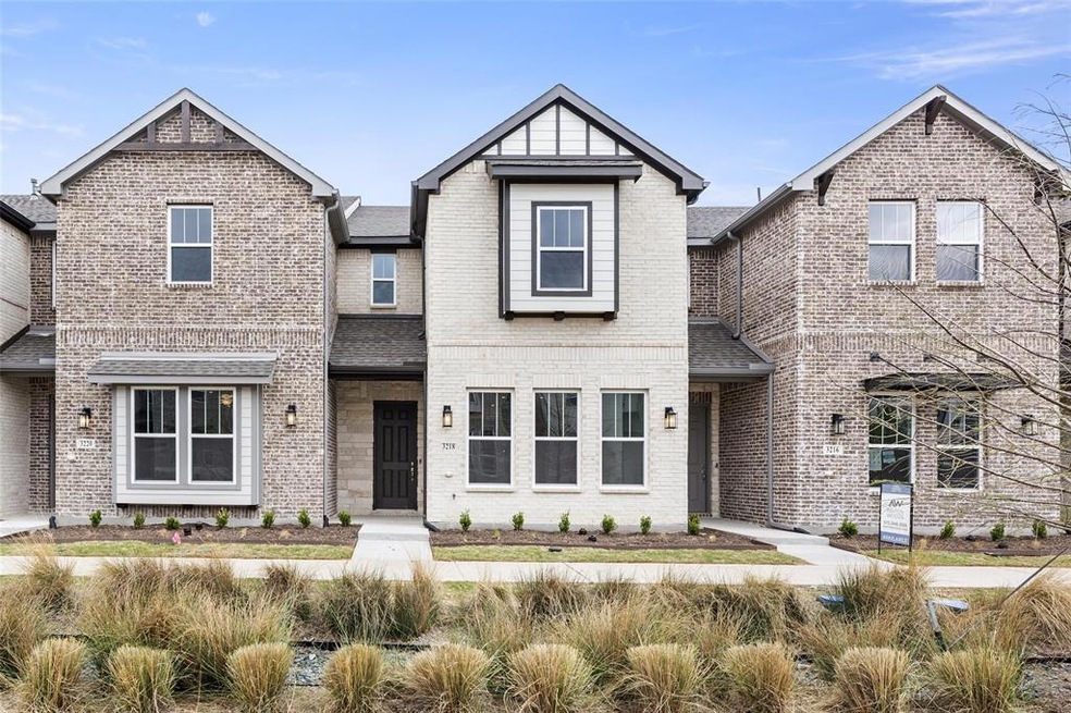 3218 Colorado  Front