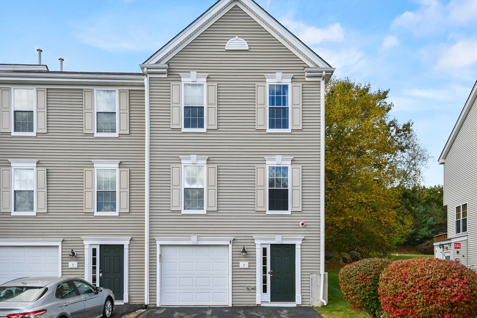 7 Buttercup Ln unit 7, South Grafton, MA 01560 - photo 1
