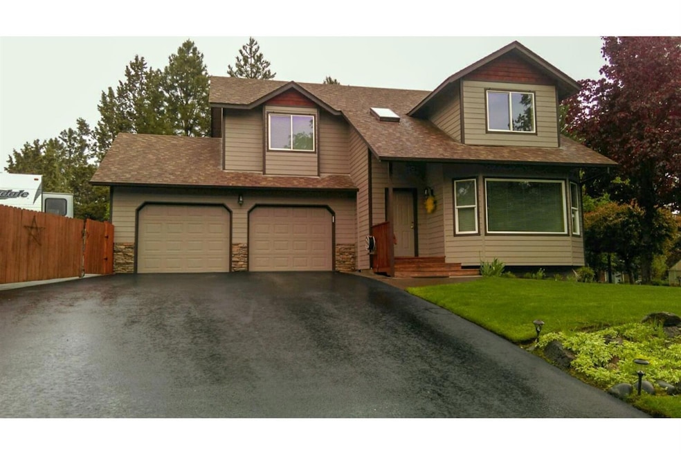 61536 Newberry Dr, Bend, OR 97702 - photo 1