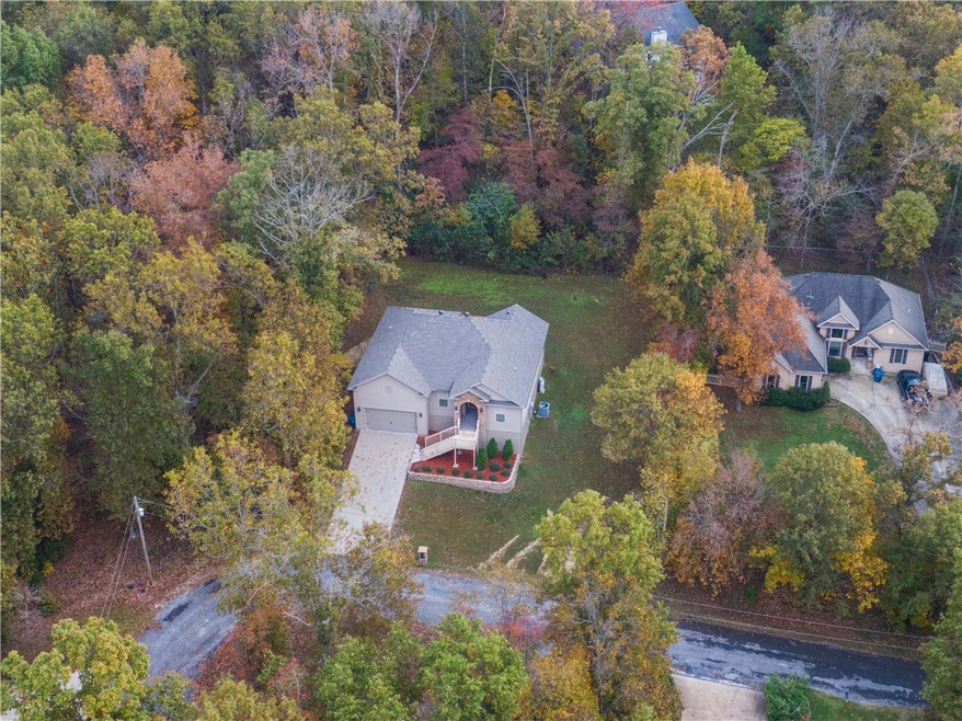 22 Tillingham Ln, Bella Vista, AR 72715 - photo 1