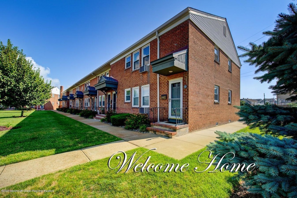 00Front Exterior Welcome Home