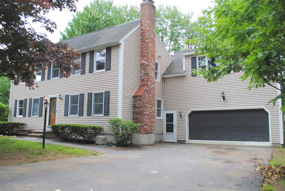 2 Rochester Ave, Rochester, NH 03867 - photo 1