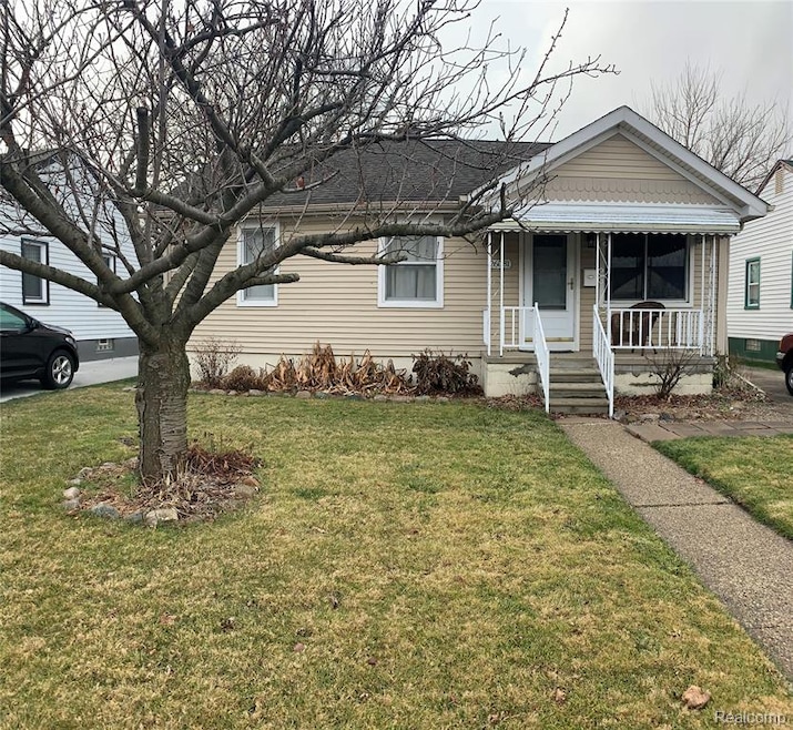 26081 Blumfield St, Roseville, MI 48066 - photo 1