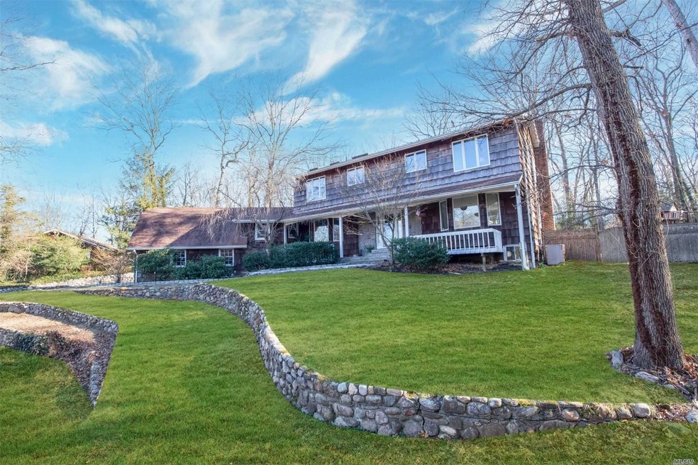 10 Gorham Ln, Dix Hills, NY 11746 - photo 1