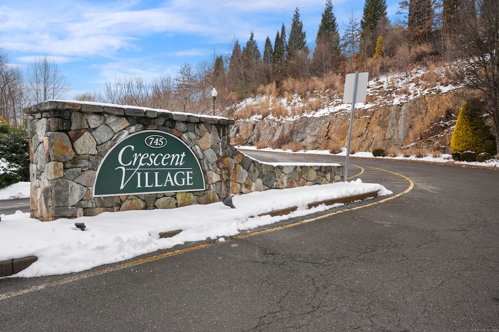 Welcome to Crescent Village!