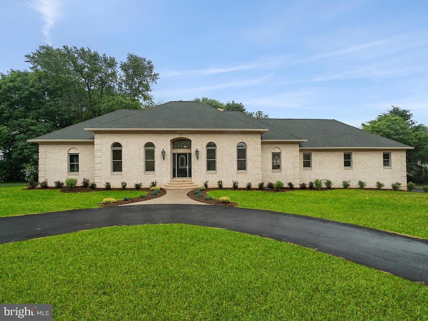 5201 Equestrian Dr, Sykesville, MD 21784 - photo 1