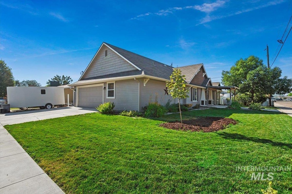 304 Meyer Ave, Nampa, ID 83686 - photo 1