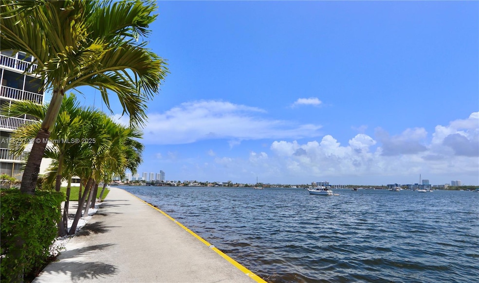 2920 NE Point Dr E unit N208, Aventura, FL 33160 - photo 1