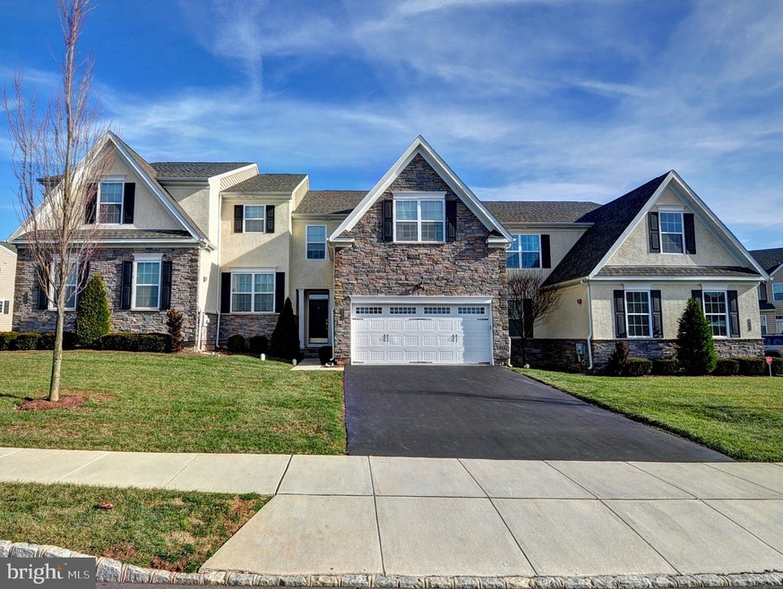 1002 Thorndale Dr, Lansdale, PA 19446 - photo 1