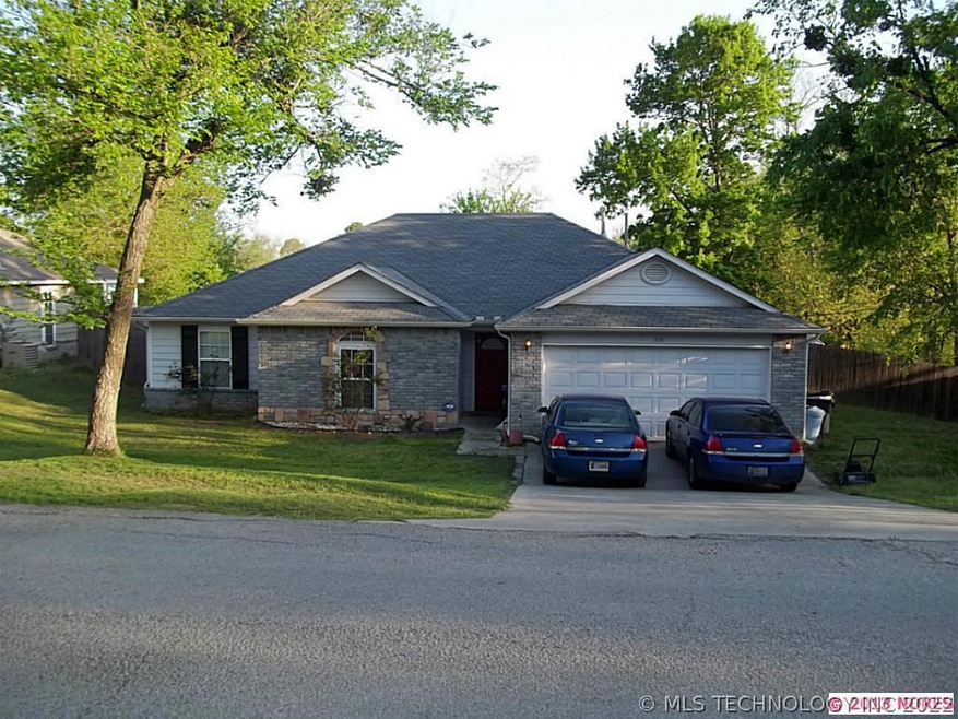 Front view of home