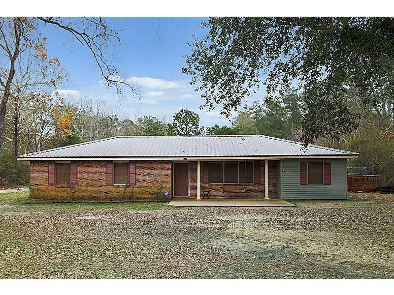 Photo. 4 bedroom/ 2 bath brick home sits on beauti