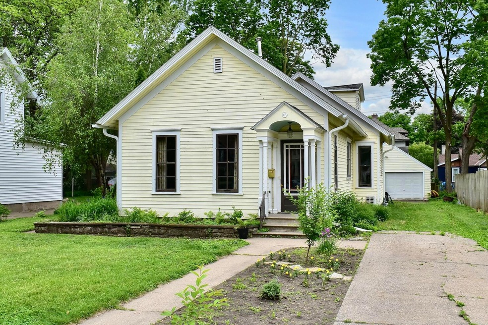 1 Front & Garage