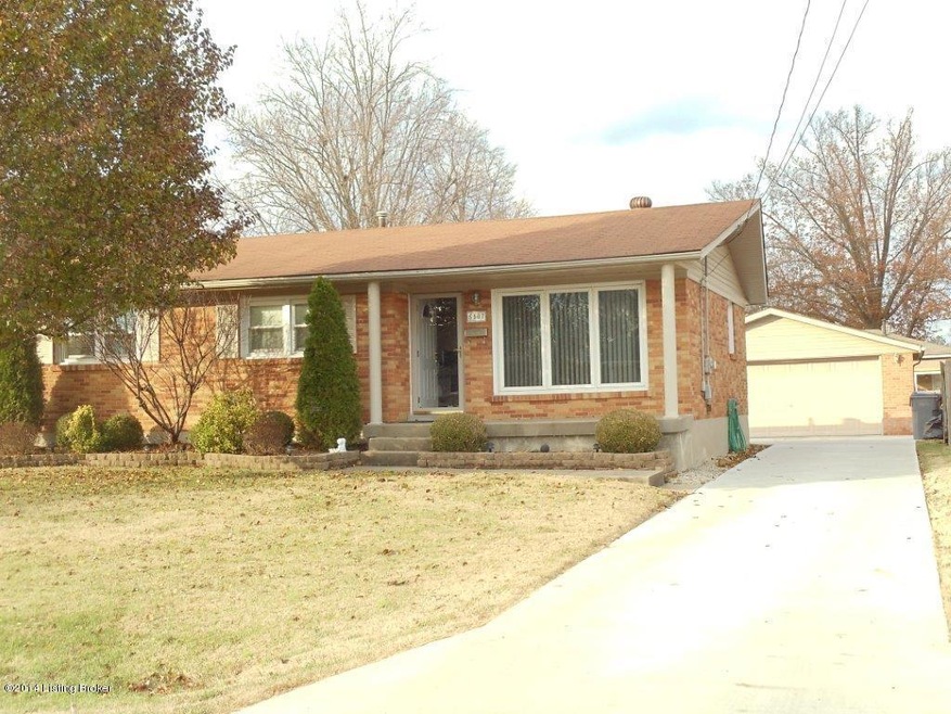 Barksdale front & driveway
