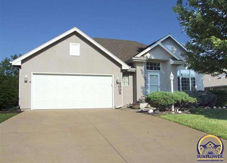 4005 SW Stonybrook Dr, Topeka, KS 66610 - photo 1