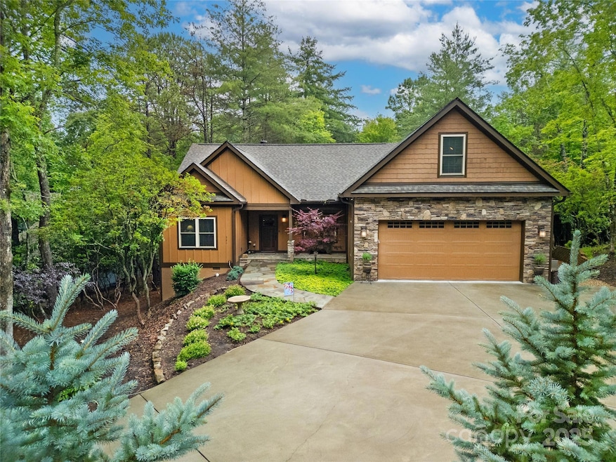 Under Contract $919,000