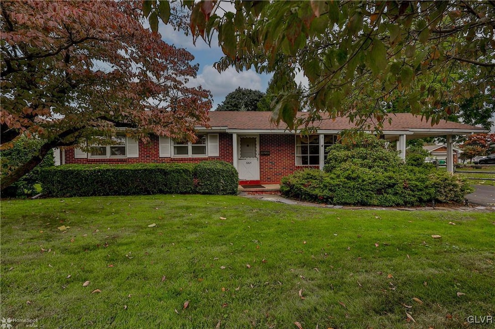 3205 Jones Blvd, Easton, PA 18045 - photo 1