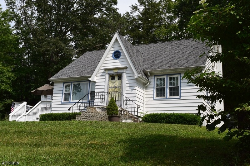 35 Whippoorwill Ln, Rockaway, NJ 07866 - photo 1