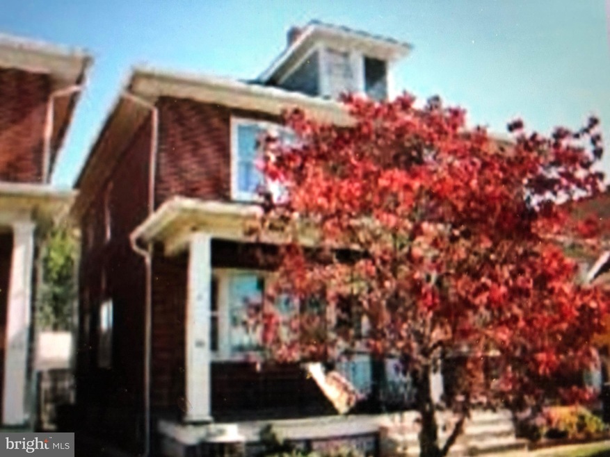 409 Fairview St, Reading, PA 19605 - photo 1